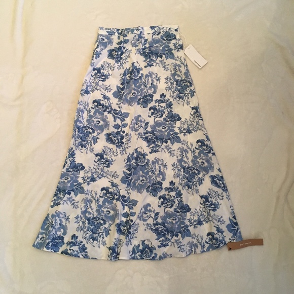NWT Reformation Bea Midi Skirt in Olympia blue Size 0 - Picture 6 of 6